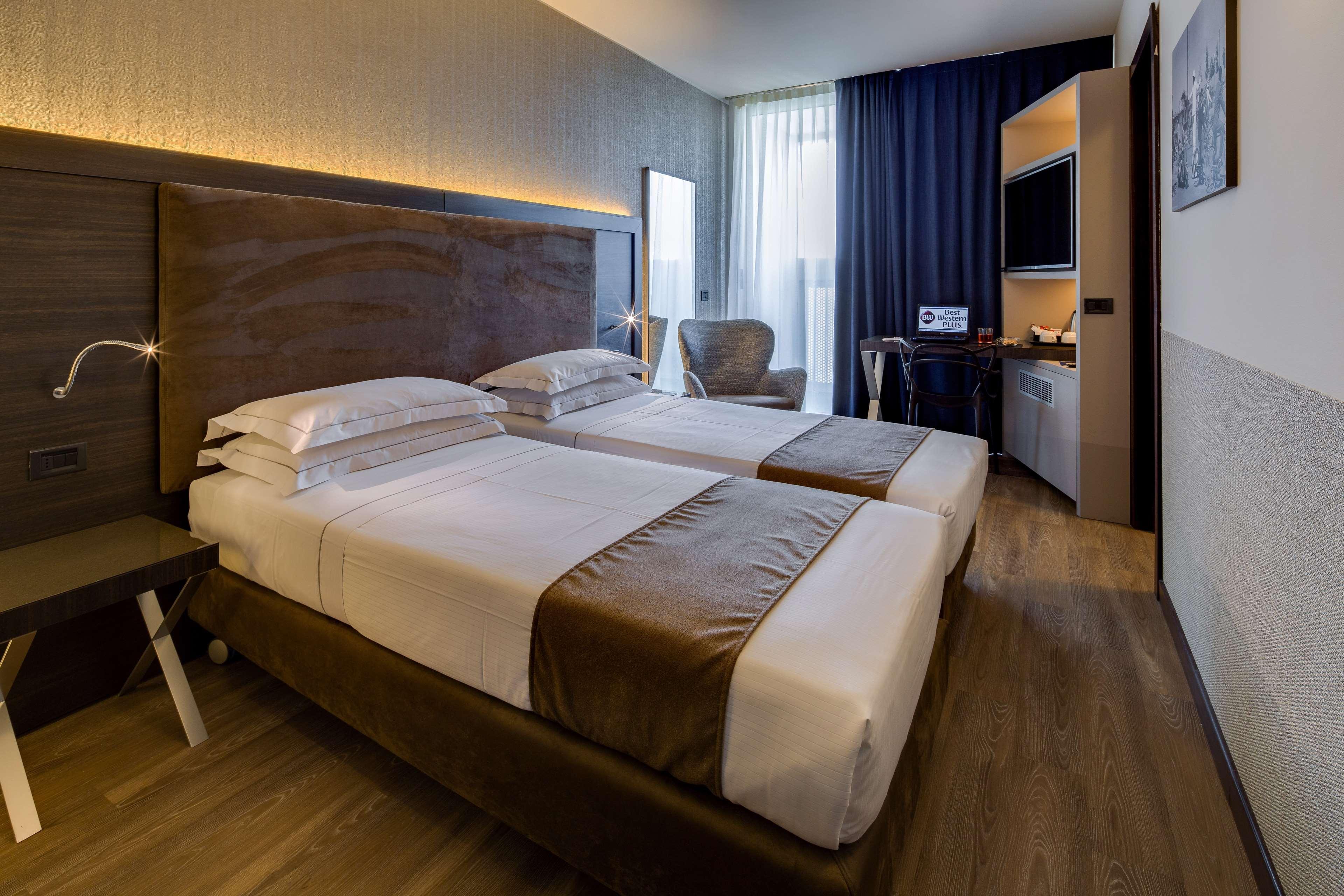Best Western Plus Hotel Farnese Parma Ngoại thất bức ảnh
