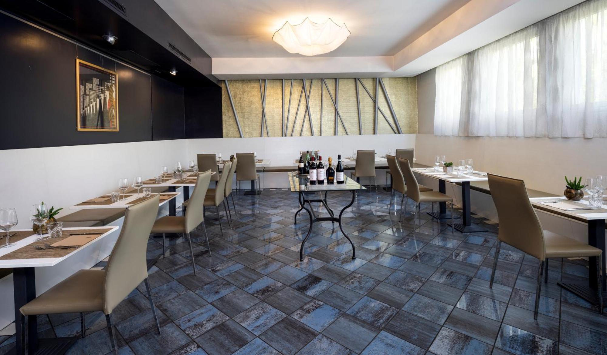 Best Western Plus Hotel Farnese Parma Ngoại thất bức ảnh